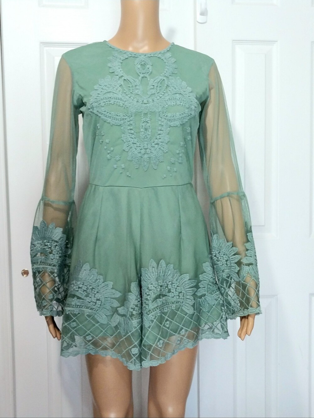 ASOS Floral Lace‎ Playsuit Shorts Romper, Size 6